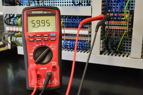 Digital Multimeter BENNING MM 7-2 - measurement of the 4 mA to 20 mA current loop signal in process technology