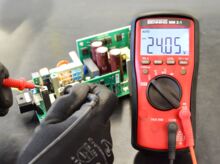 Digital Multimeter BENNING MM 2-1 during a DC voltage measurement
